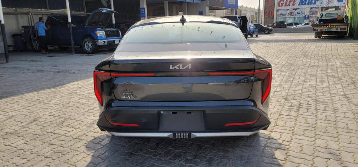 السلام عليكم البيع  K4   مديل25
المواصفات

محرك 2000 دوش 

بصمة

تشغيل عن بعد

ترحيب

شاشة دجتل متصل

دخول ذكي

بكلايتات لد

انارة داخلية لمس

تبريد منفصل مناخين

شاشة جبيرة  

اوتو هولد

سستم صوت

كامرة دوارة

بصمة صندوك

سايد بريك كهرباء

اوتو هولد

داخل لونين

رادار امامي

لايت 3 عدسات

رادار خلفي

رادار جانبي

تدفئة كشنات

تدفئة ستيرن

لد امامي

تحديد مسار

شحن لاسلكي

قيادة ذاتية

توقف ذاتي 

تنبيه عند مغادرة المسار

اوتو ستوب

كروس سرعة

وضعيات قيادة

وبعد هواي مواصفات بيها

سيارة جاهزة وكاملة بدون نقص

السعر  168 

مكاني ذي قار  ***********
  
    حادثها جاملغ وبنيد ماشية 32ايرباك
