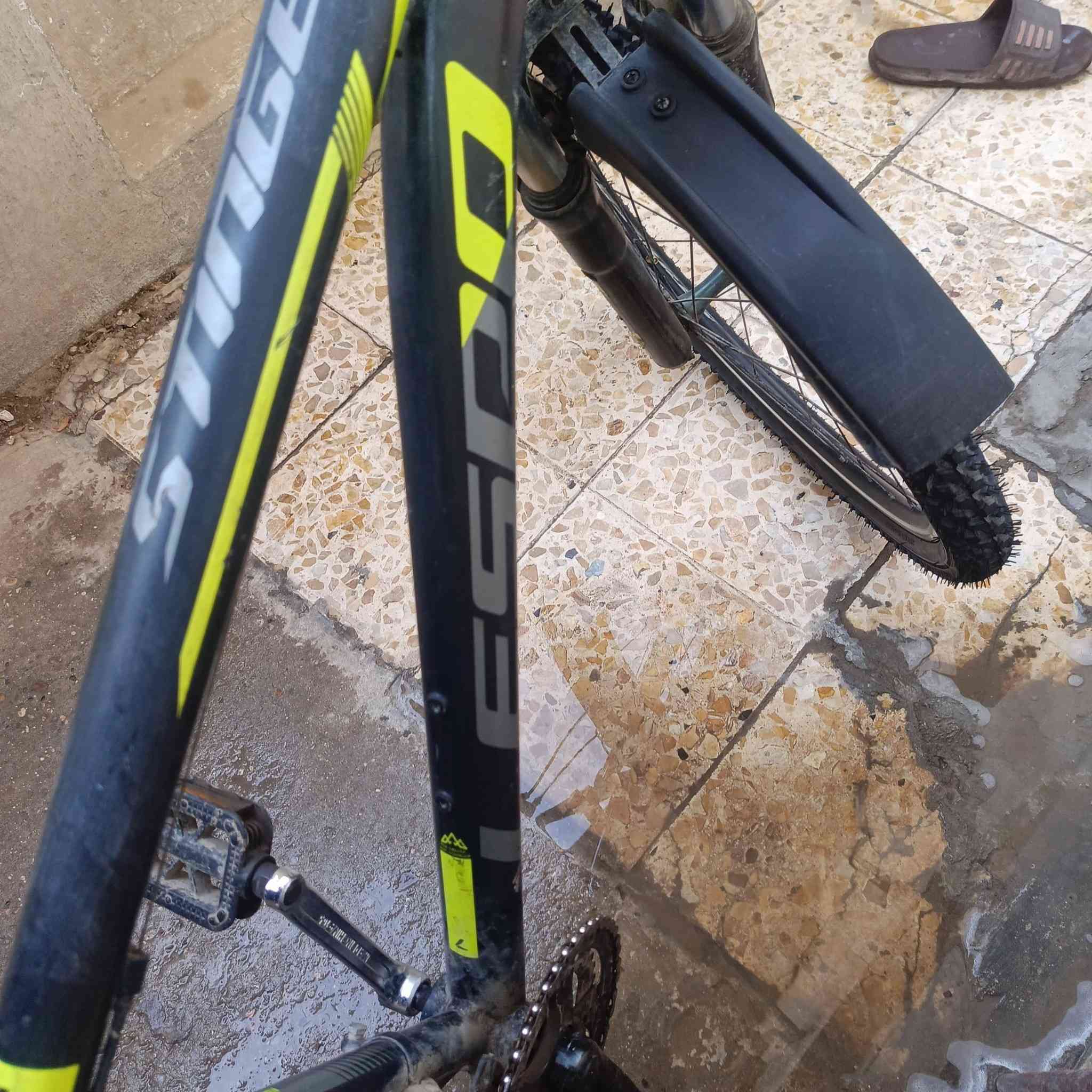 للبيع دبل كير  ياباني.  السعر ١٥٠ الف المكان  جكوك  ***********
