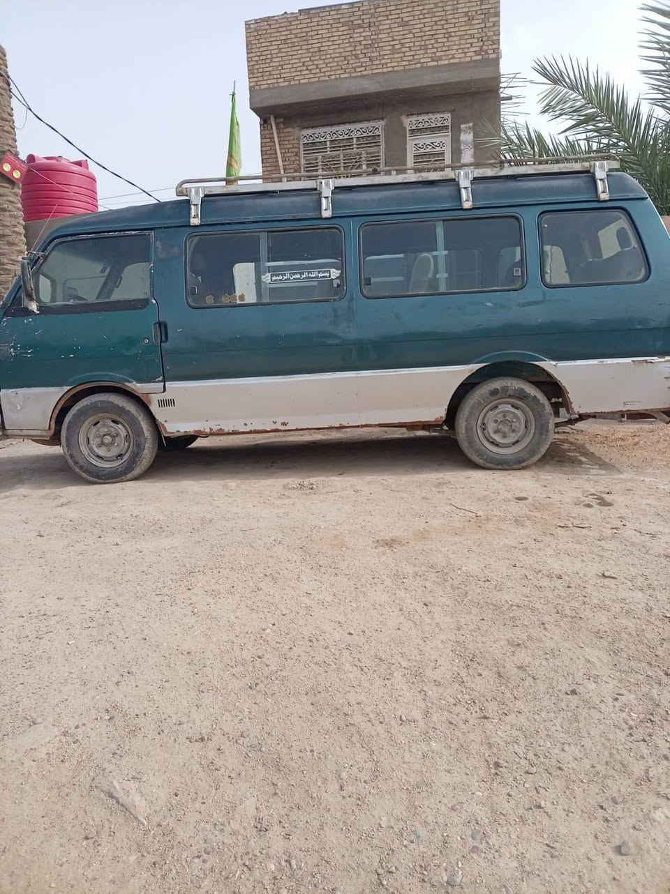 السلام عليكم سياره كيا اسيا موديل 1995 كير ومحرك مكفولات حداديه كامله
رقم انكليزي السنويه ل2030 السياره ما ناقصه شي 
العنوان/ حله نادر .
*********** اتصل وبيك خير وتدلل

