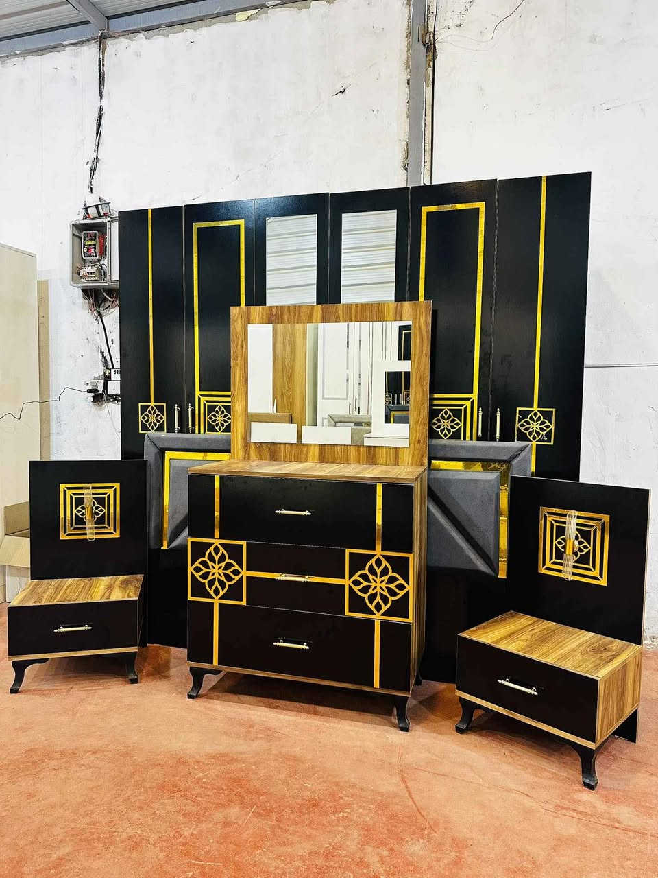 💎🔥 غرفة تركي مستخدم – 6قطع كاملة 💎
💯 نظافه 100% |  نظام أبواب مرتبه 
💸 السعر: 500 قفل
🪛 شد مجاني + 🚚 نقل مجاني داخل بغداد 
#يوجد.انواع الغرف خاص بغداد, العراق


**إذا كنت صاحب هذا الإعلان وتريد حذفه لأي سبب، رجاءا أرسل رسالة إلى الدعم الفني**