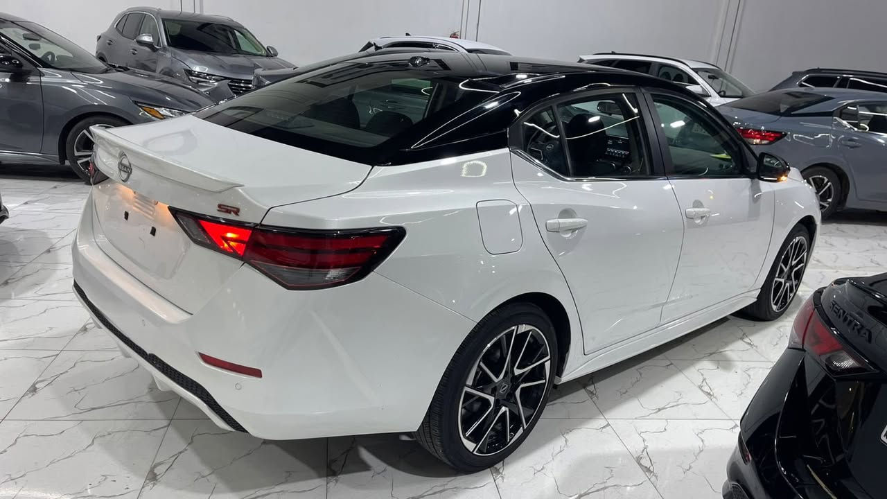 للبيع سنترا 2024 SR
سياره فول مواصفات 
ماشية 8 الف ميل فقط
بدون سلايد
كشنات تدفئة ♨️
لايت زنون 🔅
رادار امامي وخلفي
مرايا رادار
تحكمات ستيرن فول
🔴 فقط جاملغ امامي مبدل شركة 
بدون صبغ بدون ايرباك بدون دواخل
مكان اربيل 📍
155 $ 
واتساب ***********
