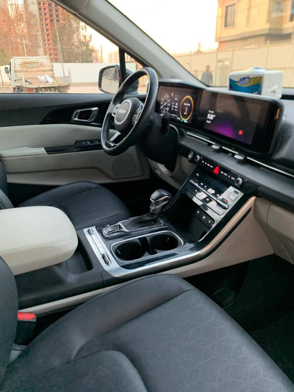 ,ًبسم ,ًالله ,ًالرحمن,ًالرحيم
السلام عليكم 

اسم السياره :كيا كرنفال
اللون :فيلي
الموديل:2023
فئه السياره:SX فول عدى الفتحه
مكان السياره بغداد 
السياره للبيع فقط 🔴🔴
اتصل لمعرفة بقيه المعلومات وتساب *********** 
المحمول***********
