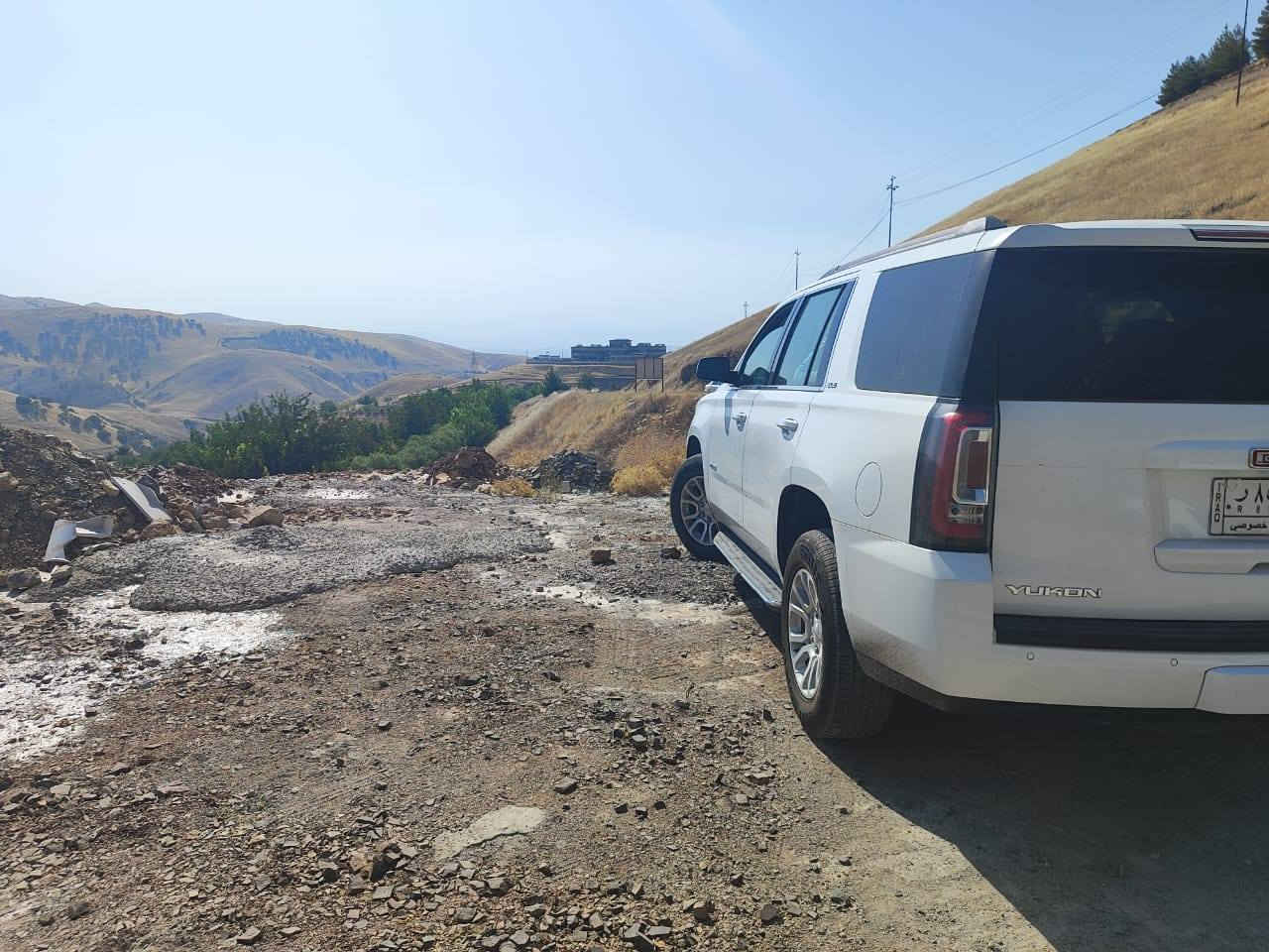 GMC يوكن
موديل 2017
خليجي
فئه SLE
مكفوله كفاله عامه 
سعة المحرك 53000
مغلفه ربع نانو 
ماشيه 160000km
السعر 35000 دولار ( 3 شدات ونص )
رقم ***********
