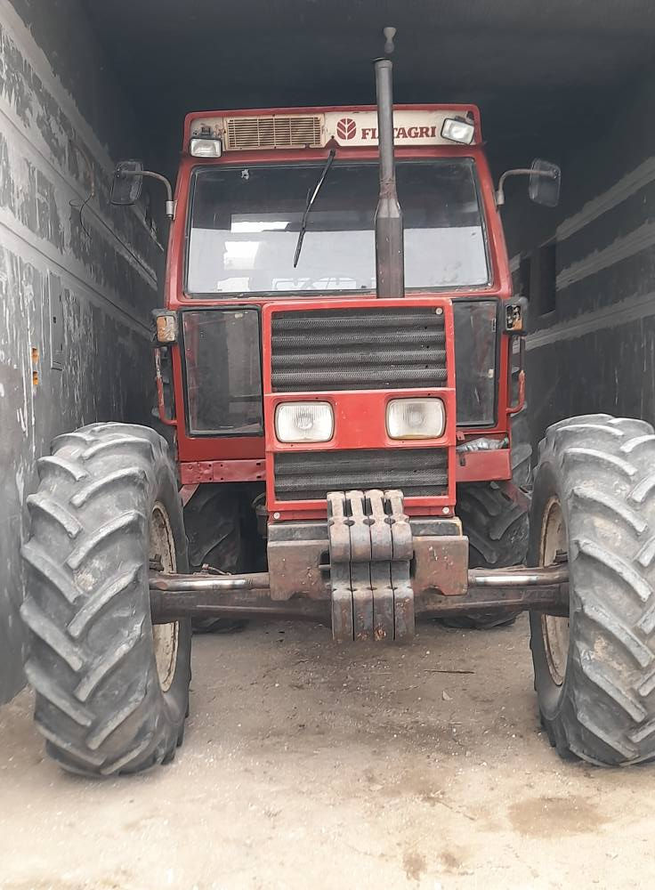 {بسم الله الرحمن الرحيم }
{توكلنا على الله }
جرار فيات 90_100
للبيع للإستفسار 
٠١٠٦٥٧٩٣٩١٨


**إذا كنت صاحب هذا الإعلان وتريد حذفه لأي سبب، رجاءا أرسل رسالة إلى الدعم الفني**