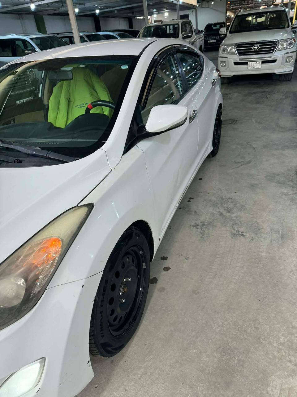 السلام عليكم 
النترا سليمانيه رقم إنكليزي جديد
موديل 2012
مكينه 1600
تريد تحويل. أو وكاله 
بيه 3 قطع صبغ
وبابين تبديل بلاد نفس ألون 
السعر. 85 بيه مجال بسيط 
مكاني واسط 
استفسار اكثر اتصال. ***********
