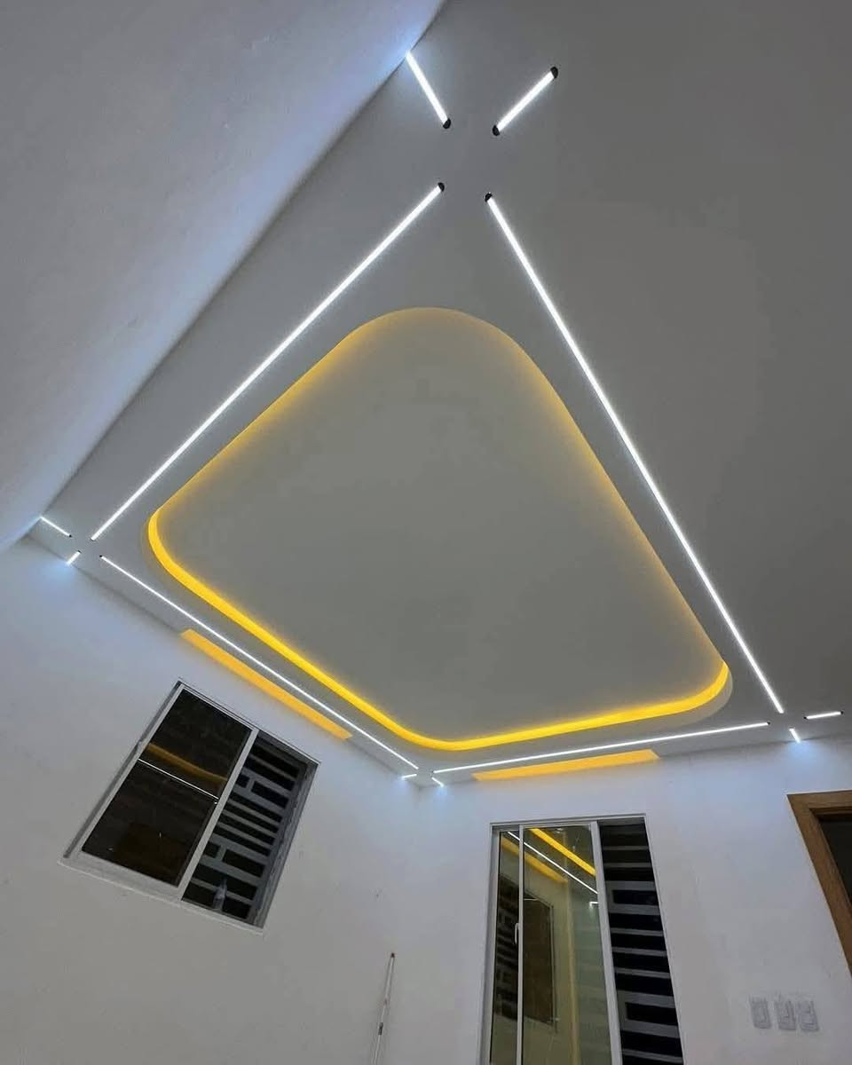 فخامة بيتك تبدأ من السقف! ✨
​هل تحلم بمنزل عصري بلمسات فنية تخطف الأنظار؟
نقدم لك أحدث تصميمات الجبس بورد لعام 2026 بتنفيذ دقيق وتشطيب عالي الجودة.
​🛠 خدماتنا تشمل:
✅ أسقف معلقة (Flat & Levels) بأحدث الموديلات.
✅ مكتبات شاشات (TV Units) بتصاميم مودرن.
✅ ديكورات الحوائط والممرات والفواصل.
✅ تركيب بيت النور والبروفايل لايت (Profile LED) باحترافية.
✅ معالجة الرطوبة والعيوب باستخدام أفضل الخامات (كناوف/تركي/إلخ..).
​💎 لماذا تختارنا؟
​سرعة في التنفيذ والتزام بالمواعيد.
​أسعار تنافسية تناسب ميزانيتك.
​فريق عمل متخصص وتشطيب "على المفتاح".
​📞 للحجز والاستفسار:
[***********]
📍 موقعنا: [بغداد/العامرية]
📩 أو راسلنا على رسائل الصفحة لمشاهدة الكتالوج!#جبس #جبس_بورد #ديكورات_داخلية #جبسمبورد_مودرن #تشطيبات #العامريه
