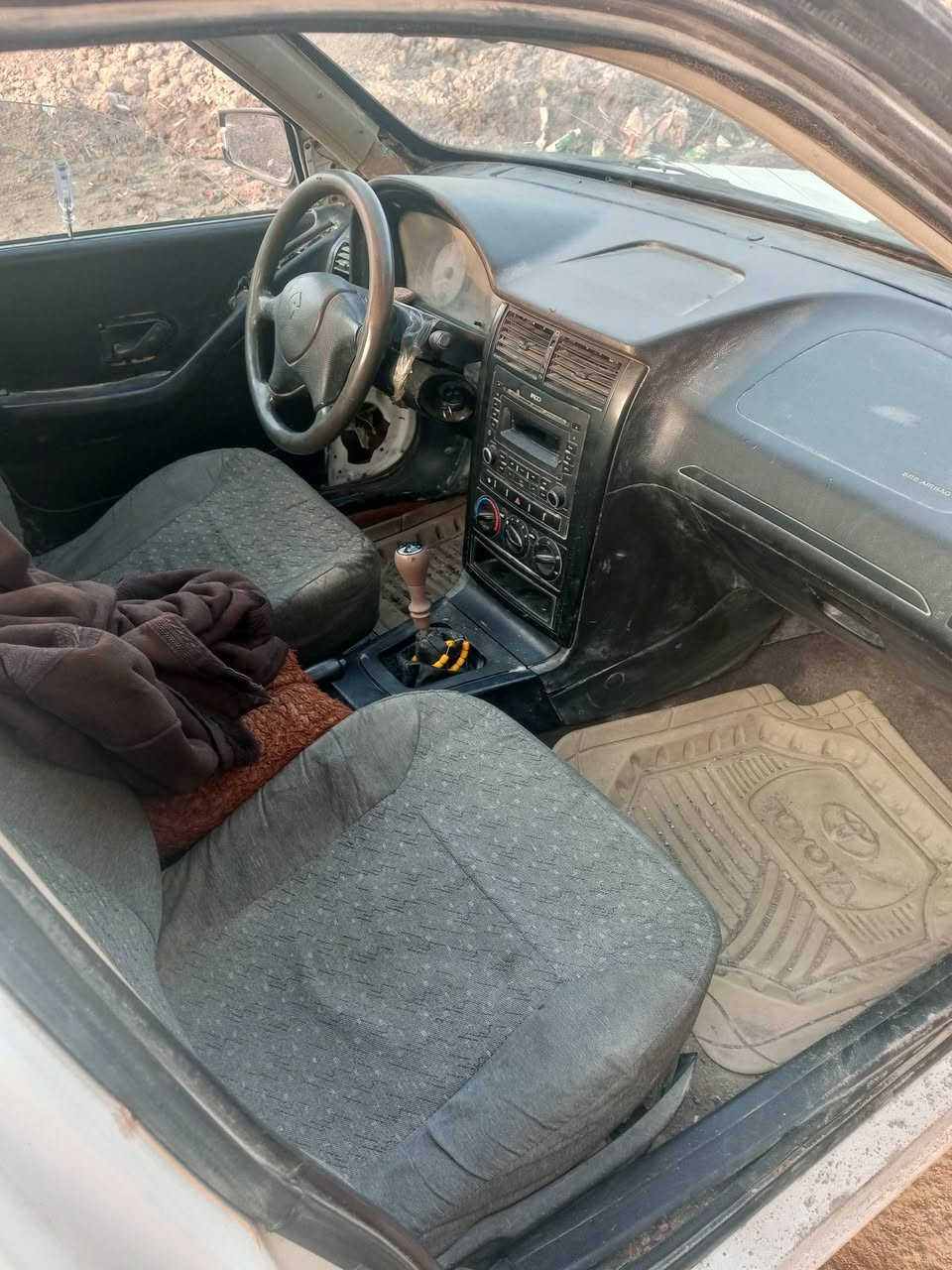 سلام عليكم سياره للبيع موديل16 سياره بيجو السعر 23وبيها مجال قليل***********
