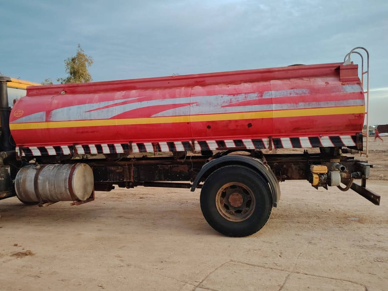 للبيع نسيان   مديل 1989 كير شرط محرك بيه تنقص شويه  مال 2005 اسود رقمه فحص صلاح الدين شرط التحويل اكسل كهربائيات كلها شغله روبن جاهز للشغل تايرات نص عمر واكثر    سعره  6.500  مليون ونص #المكان #سامراء   للاستفسار  الاتصال  ***********  مكلف بالنشر اتصل بصاحبها  فقط 👆
