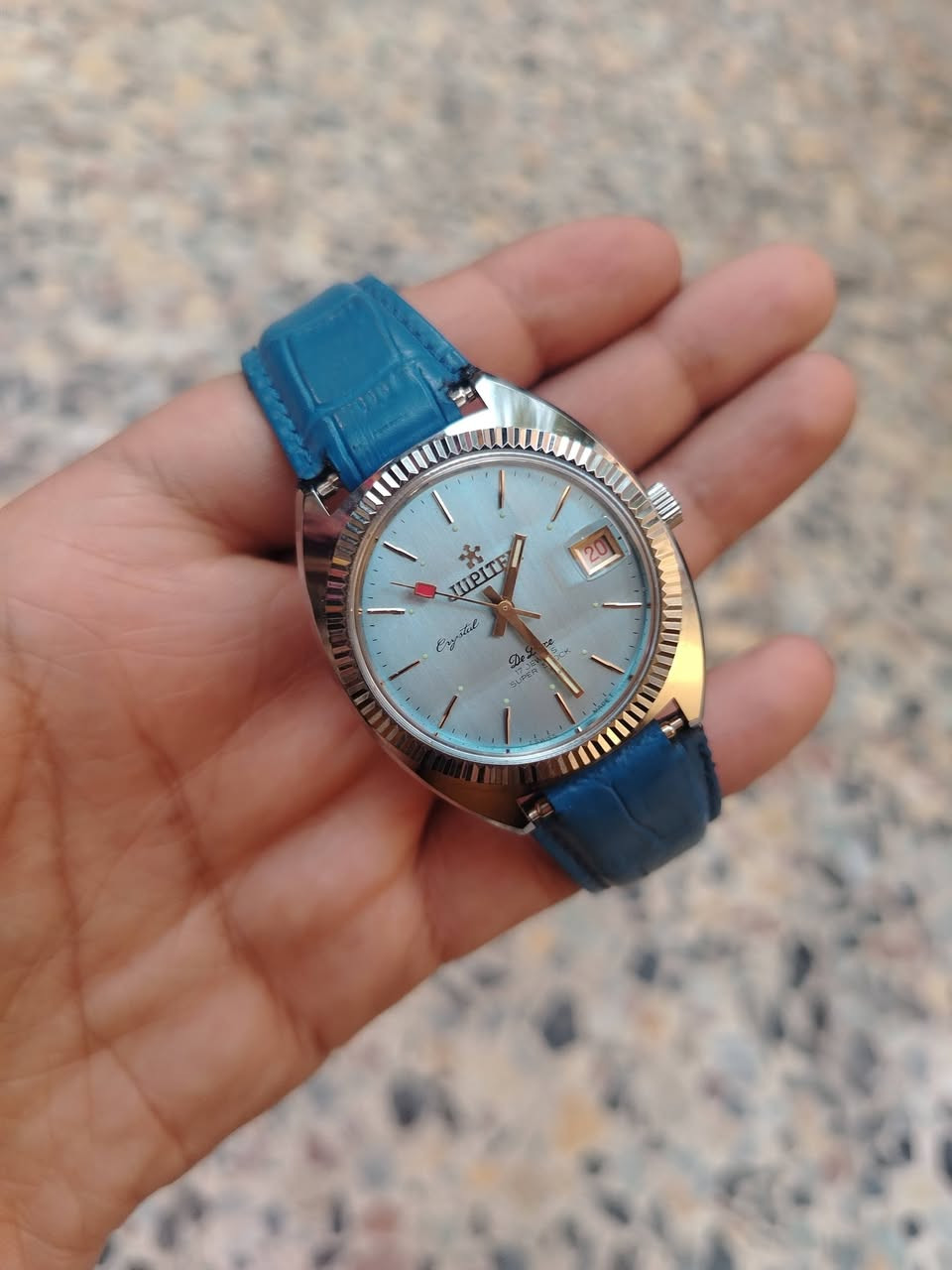 ساعة جوبيتر
سويسري اصلي انتاج السبعينيات 

نصب  تكويك  شهري 

ستل أستيل 

ماكنه  ١٧ حجر  القطر 37

السعر 100  الف

يوجد توصيل لكافة محافظات العراق


**إذا كنت صاحب هذا الإعلان وتريد حذفه لأي سبب، رجاءا أرسل رسالة إلى الدعم الفني**