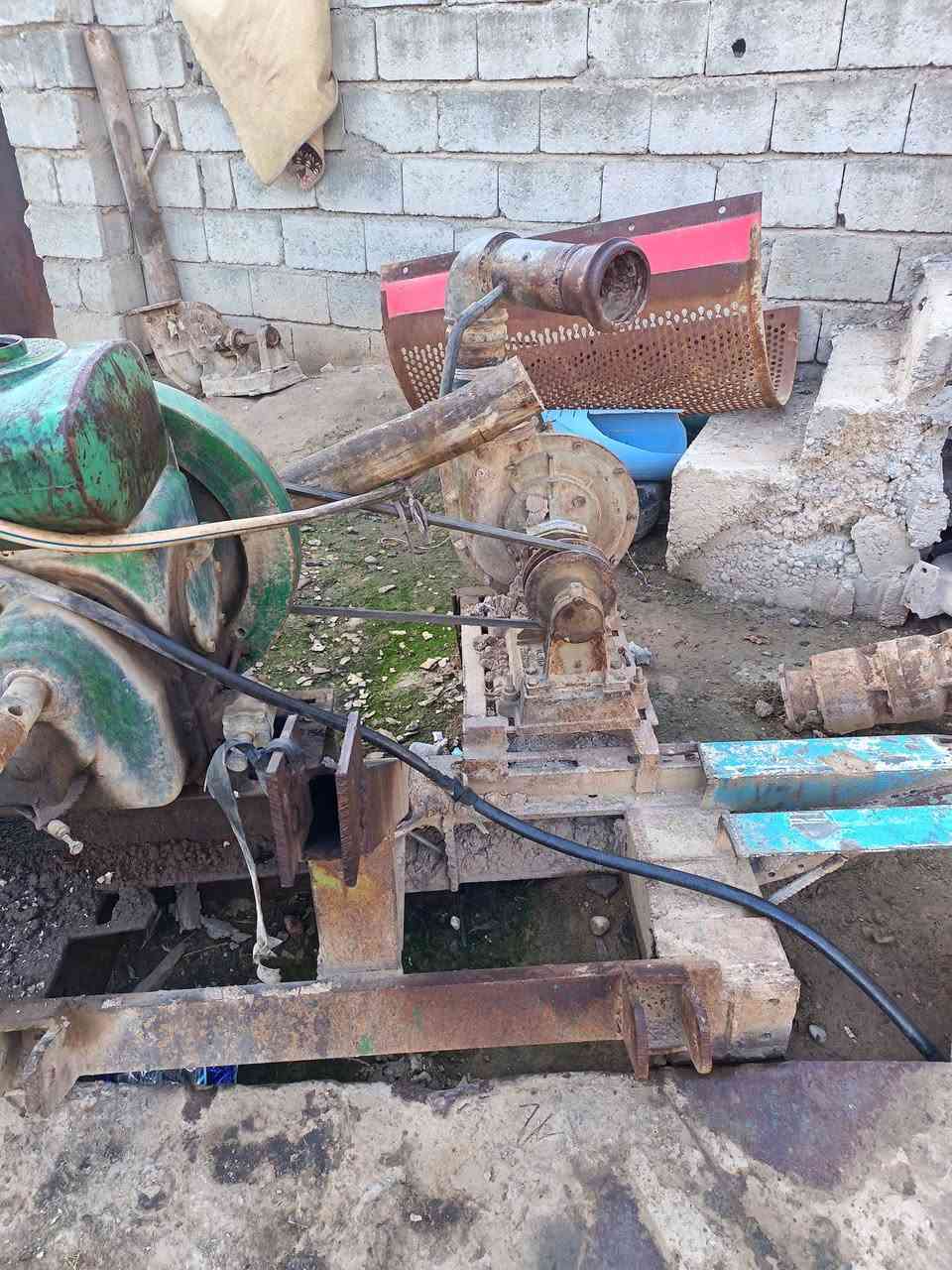 سلام عليكم للبيع هندوريه نضيف هو والشاصي خنزيره 6في 5كامل***********
