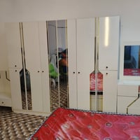 غرفه 6 قطع البيع نضيفه بيع سريع سعر 450  وبيهه مجال وياههه دوشك موجود ...