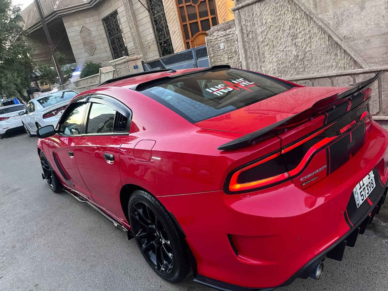 للبيع جارجر SXT ابلاس فول مواصفات  موديل 2022  نظافه 1/1  السياره مال جناي مال بيت السونر  موجود *********** سعر 210 او بيه مجال للشراي
