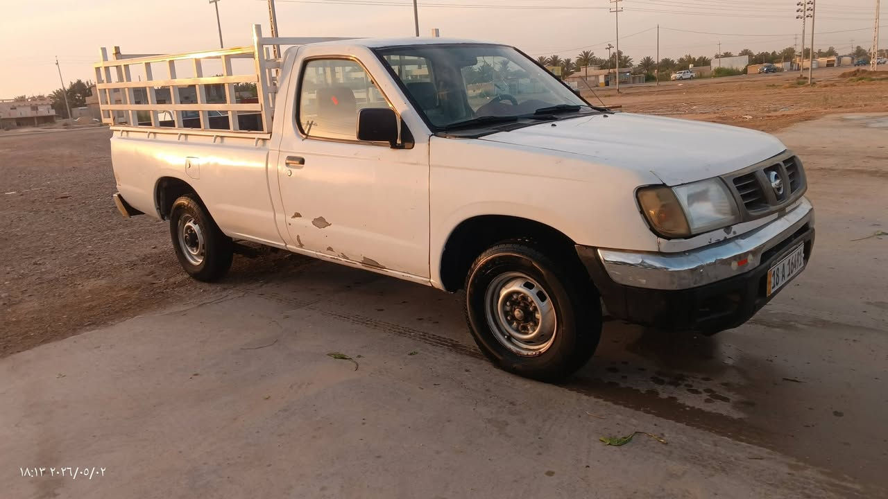 السلام عليكم
للبيع فقط نيسان 2002 رقم بابل جديد بيها صبغ قطعتين.و بيها تگشير صبغ بسيط موضح بالصور. السيارة مكينتها 2400جاهزة مكينة گير تبريد السعر 72 مجال قليل المكان صويرة رقم الهاتف ***********
 للعلم السيارة استخدام قليل وما متعوبة صاحبها فصللها محجر حتى يشتغل بيها بالجام شاف الشغل تعبان وراد يبيعها.
