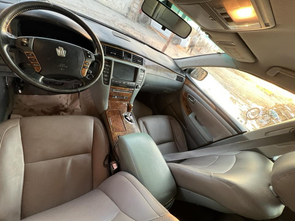 السلام عليكم شاهينه ادوات كصة قماره
متوم انكليزي شاصي ٨٢ بصمه سوده
كشنات جلد كهربا تحكمات جهتين هواي بيهه موصافات
سياره جاهزه سعر ٣٨ مكاني ناصريه شطره
***********
