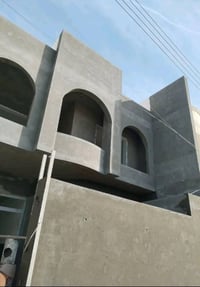 دهان بخ • اسود وبياض • واجهات خارجية