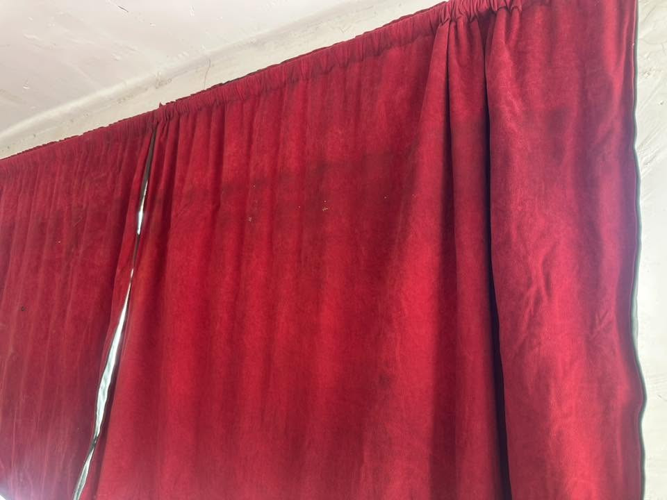 تلبيسات
وبردات تخم وجهين 
المكان ناصريه ***********
