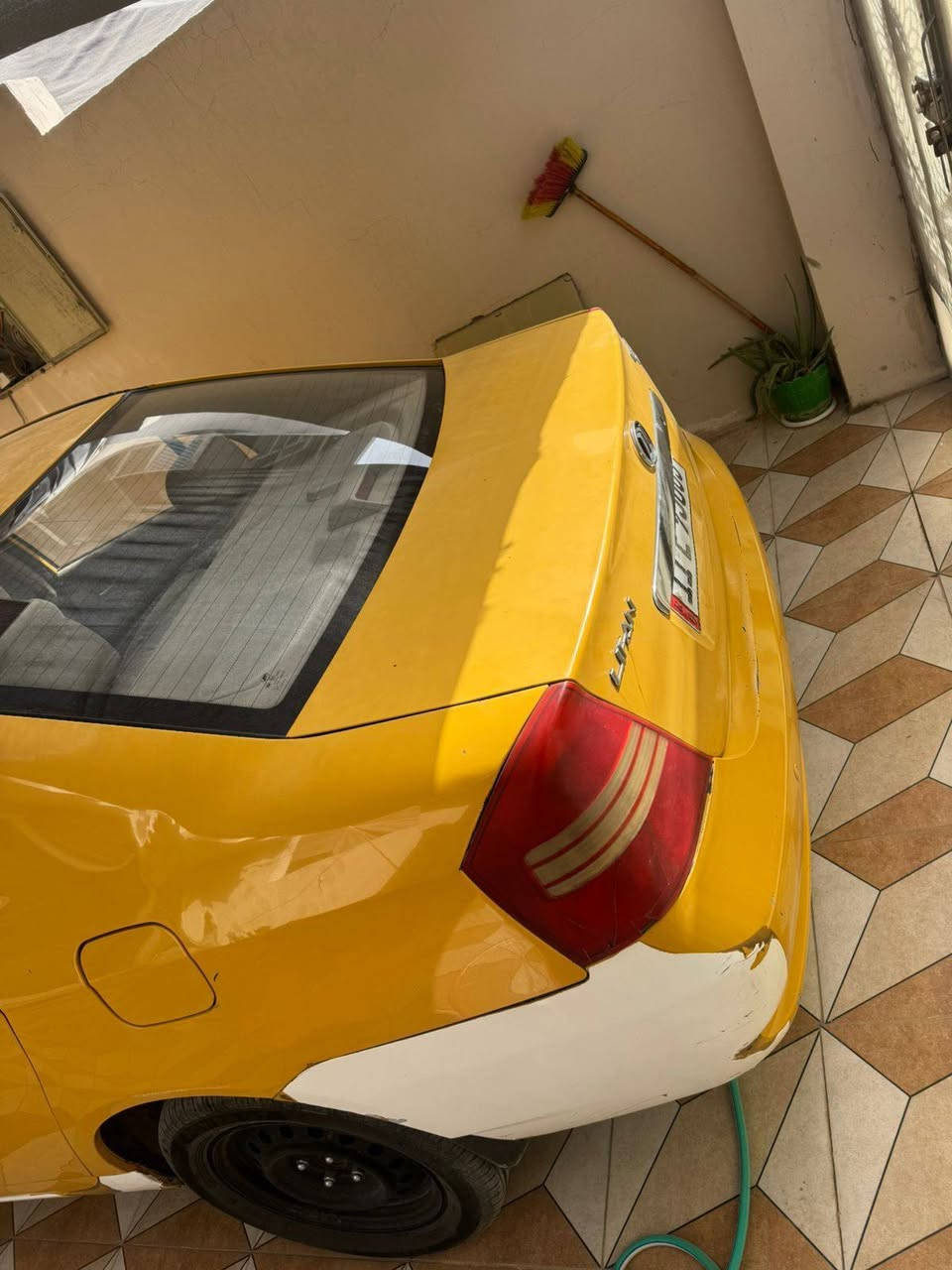 للبيع سيارة ليفان موديل 2013 تبريد شغالة مكينة كورلة كير عادي مكاني بغداد حي النصر الشراي يتصل ***********
