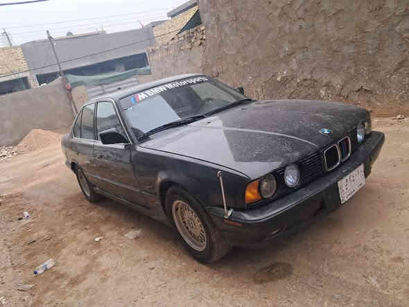 السلام عليكم للبيع فقط BMW535 1991 كير مكينه غرفه خير من لله صبغ عام كفاله ظرر وتحويل وشرعيات اصوليه 
سعر 50 وبيه مجال ***********
