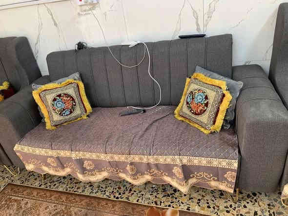 تخم نضيف كلش مابي يي ضرر لبيع شراي يجي خاص سعر ٢٠٠ بي مجال مكاني الحبيييه ***********
