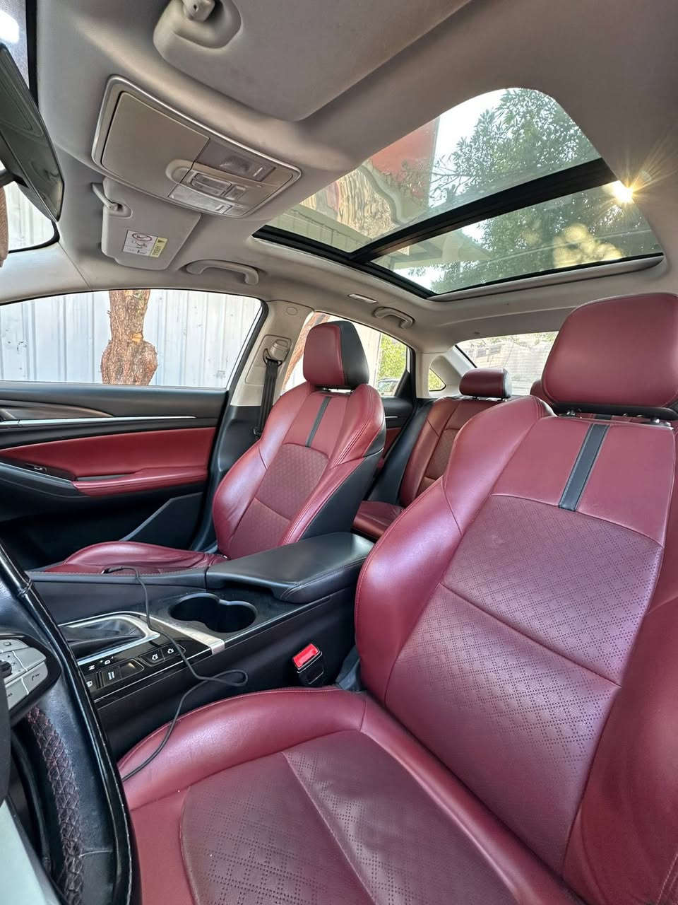 السلام علیکم ورحمة الله
شانجان إيدو بلس للبيع  

موديل : 2022_ ماشیه : 105km 

موصفات فوول 1/1   

بانوراما ۔ بصمه تشغيل أبواب و صندوق ـ کشنات جلد أحمر + تبرید کشناتـ رادار أمامي ۔ کامرا  تبرید قطعتین ـ_هند بريك بصمه لایت زنون ـ شاشه دجتل ـ مري کهرب تحکمات ستیرن کروز سرعه  

(تحويل ثاني يوم) السنويه بأسم شركة البخيت 

السعرر 127  بيه مجال 

مكان السيارة بغداد  يوجد واتس اب
***********
