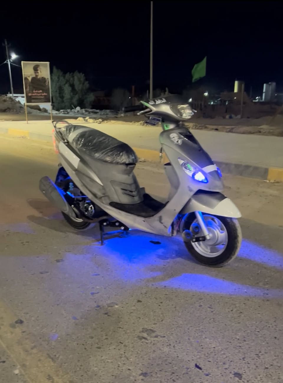 سلام عليكم دراجه ماكس نضيفه تجي تفحص وين ما اتريد كفاله عامه معدل نهضه محرك نام علا شرط سعره خاص الرقم ***********
