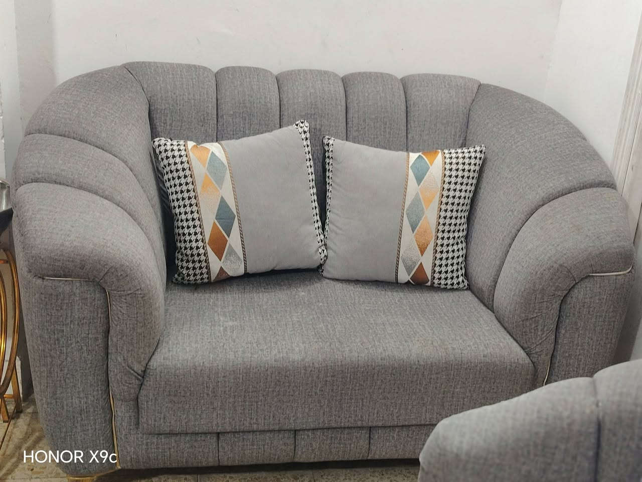 تخم ٦ مقعد البيع مكان البياع شارع عشرين مقابل عمارة مالك سعر ٣٥٠ نظيف مابي اي ظرر وبي ضمان مدة العمر موجودة ورقة الضمان


**إذا كنت صاحب هذا الإعلان وتريد حذفه لأي سبب، رجاءا أرسل رسالة إلى الدعم الفني**