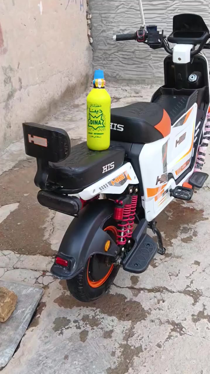 السلام عليكم دراجه فول نظافه🔥
اسم،،H900 والنظافه شغال بطاريه خمسه نظافه فول 
عضويه كلتشات كلها شغال ما بيه اي شيء الماطور تاخذه كانهما ماخذ جديد هو الجديد الماطور سعره525 وبمجال عيونكم يتواصل هذا الرقم ***********
