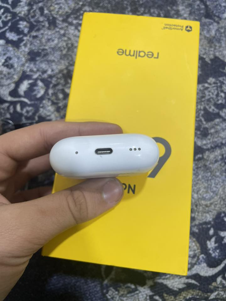 السلام عليكم سماعه ابل اصليه جيل الخمس بيه عزل وموقعه ونضافته 99 من 100 ماستعمله شي قليل مكاني بغداد مدينه الصدر السعر 150


**إذا كنت صاحب هذا الإعلان وتريد حذفه لأي سبب، رجاءا أرسل رسالة إلى الدعم الفني**