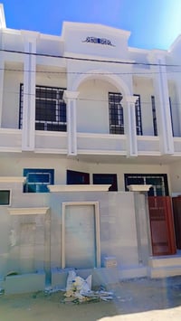 حي زيتون100 • طابقين • ٤غرف