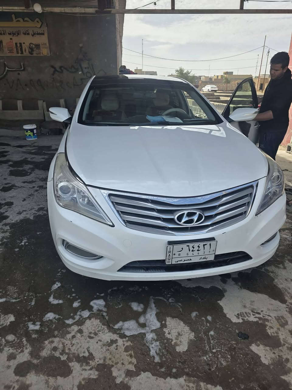 سلام عليكم
ازيره موديل 15خليجي فوا موصفات السعر 125وبيه مجال 
6لسندر رقم بغداد السياره جاهزه حداديه امامي خلفي كله جديد مكينه وكير خير من الله حادثه تبديل باب السايق وخلف السايق والدور ما مسبوغ  مكاني نجف كوفه الحاب يتصال واو واساب 
***********
