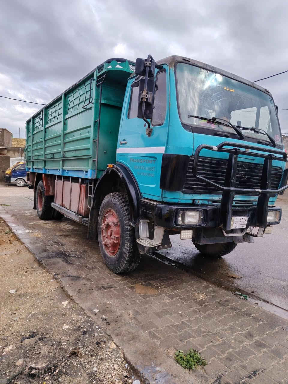 سلام عليكم للبيع البي موديل 79 محرك 25 كير 25 شاصي مكفول كفاله عامه تخم تاير سياره جاهزه رقم كربلاء سنوية 32.         ***********.                    ***********
