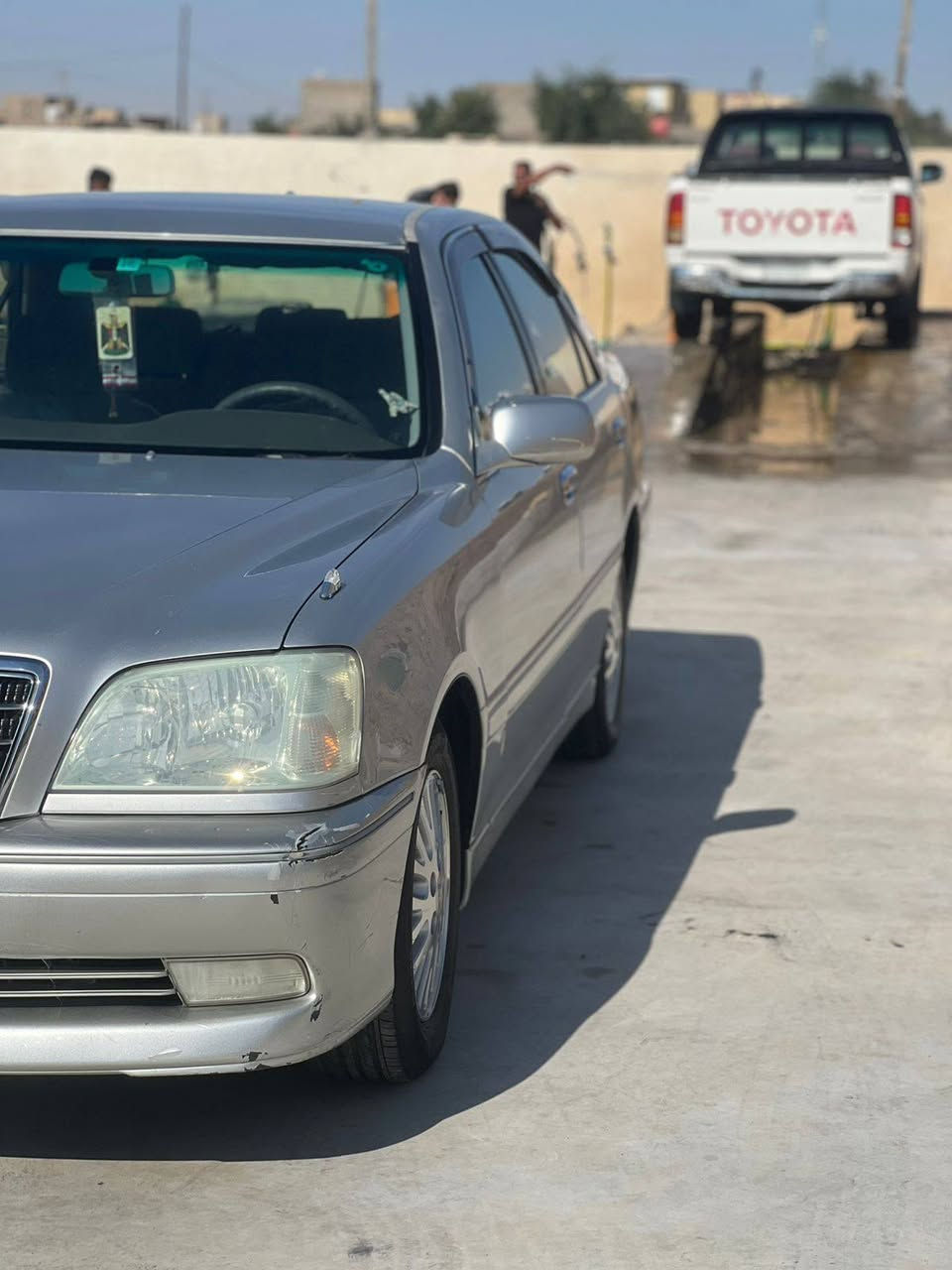 السلام عليكم جنون البيع موديل 2003سياره جديده تخم تاير حداديه كيرومكينه بالكارتون سياره جاهزه مجهزه بوجهك للشارع بيهه كصه جنطه العنوان العماره اللاستفسار خابر وتدلل ***********
