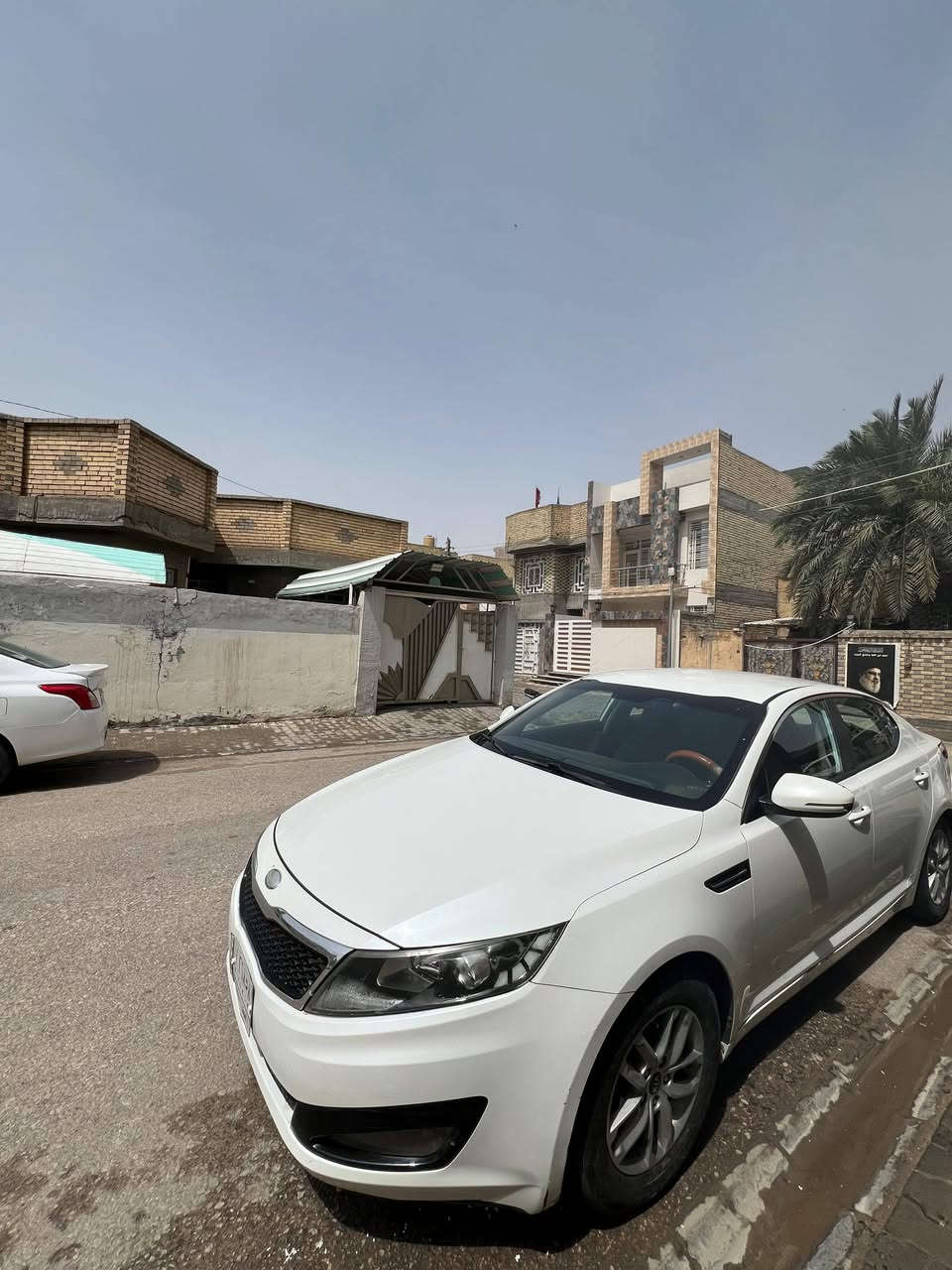 السلام عليكم راح اكتب تفاصيل كاملة حته كلشي يصير واضح ورحمة الله والديكم الصبح لاتتصل تصل من 12 الضهر ل 3 الفجر وهلا بيك. اوبتيما خليجي  موديل 2014 ومن سنة 2014 لسه عدنا يعني على أيدي من سنة 2014 السياره باسم والدي نص مواصفات خليجي مكينة وكير شركة بلاد شرط وضمان برغي ما مفتوح سياره استخدام شخصي والله عمرها ما عطلت ابد على وضع الشركه بيها قبق جنطه مبدل والقبق القديم موجود وشرط خليجي ونفس الون  مكانها نجف كوفه ميسان ***********  أ حسين (رحمه لهلك لاتصال من 12 الضهر لحد 3 الفجر) السعر 120 مجال قليل
