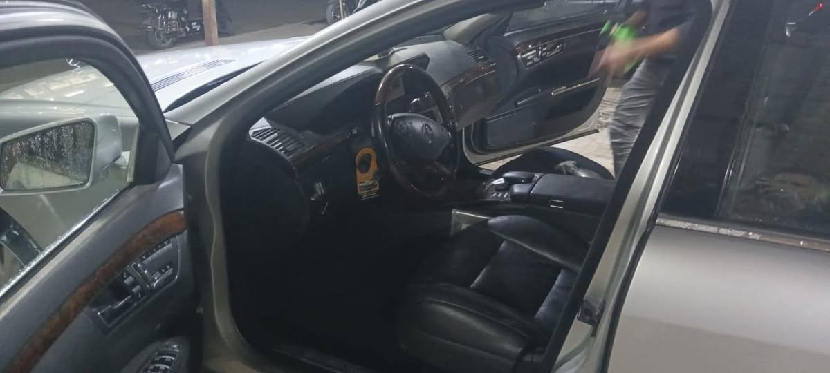 مرسيدس 2012 رئاسي باب طويل دخول جديد بدون ضرر s500رقم هاتف *********** وتساب سعر 120
