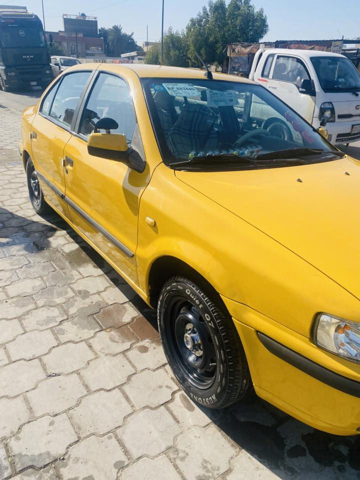 سمند ٢٠١٧
محرك وكير مكفوله
رقم بغداد جديد
مصفره هيئه وغرامات
بيهه بارد على كد شبر بلبنيد والباقي مكفول 
باسمي مكانه بغداد حي اور
السعر ٦٠ وبيهه مجال بسيط
رقم ***********
