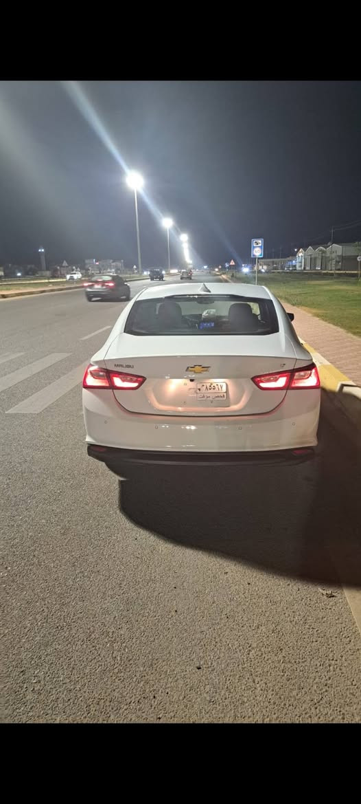 للبيع فقط
سيارة ماليبو رقم انبار معوقين استلام لوحات بعد العيد 
لون ابيض موديل 24 فئة LT ضرر جاملغ امامي جهة السايق تبديل وباب السايق بارد فقط موضح بصورة
سيارة علـّۓ  وضع الشركة بدون اي نقص السعر 135 بيها مجال المكان الرمادي للاستفسار ***********
