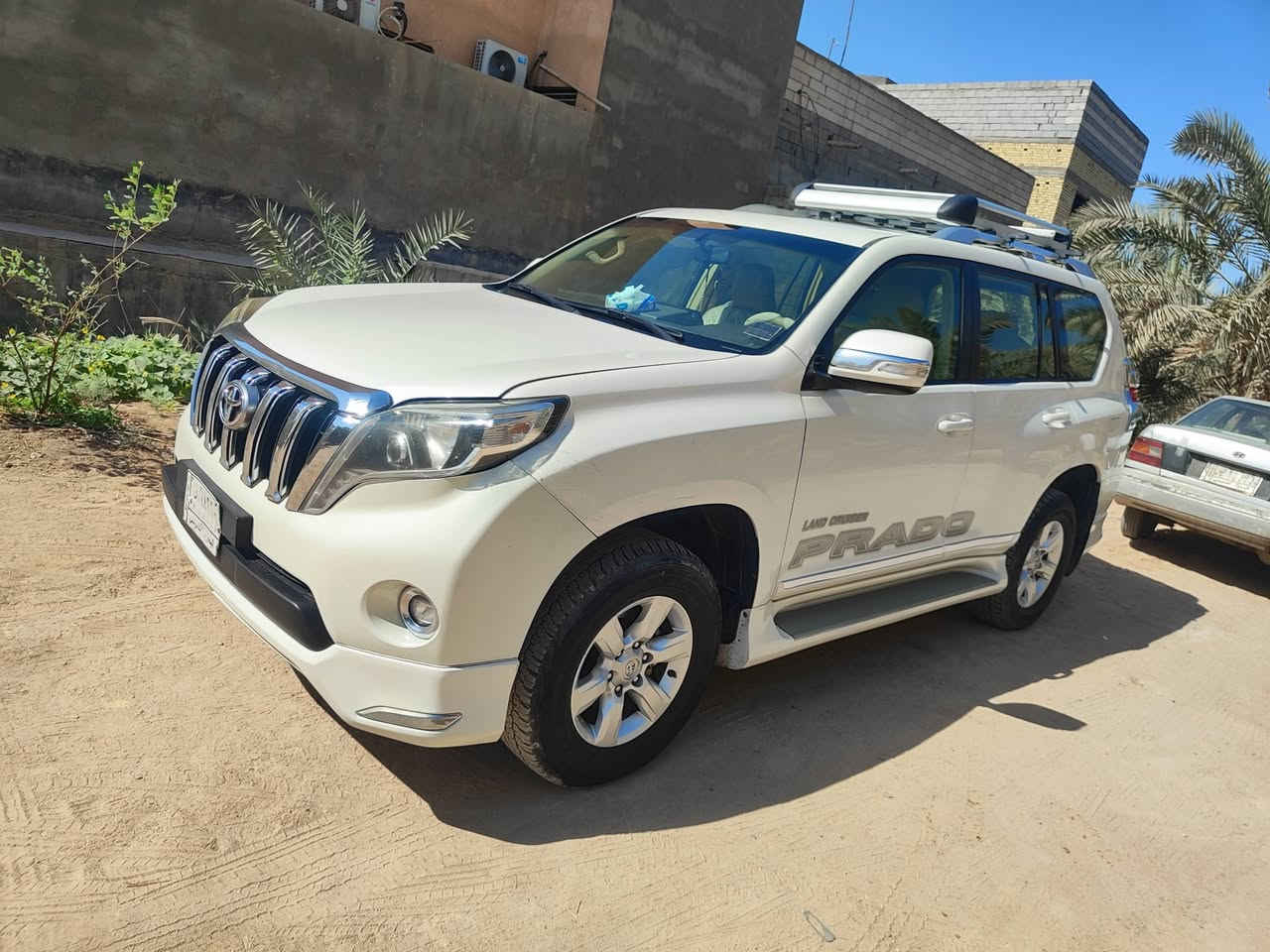 برادو 2016 TX-L
تحكم ستيرن
دخول ذكي 
تبريد 3قطع
تدفئة
فتحة سقف
سيدي uax
ثلاجة
كشنات كهربائية 
دفع رباعي 
مريم شفط
حساسات خلفية بلاد
كامري خلفية بلاد
ايكو
مثبت سرعة 
محرك 6 سلندر 
حدادة جديده 
ماشية 270 الف
رقم بصرة باسمي

مكاني البصرة / الجزائر 

السعر 32،000 دولار

تواصل واتس آب / اتصال
***********
