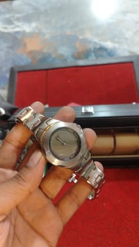 تاك هيور • اصلي • مكينة كوارتز