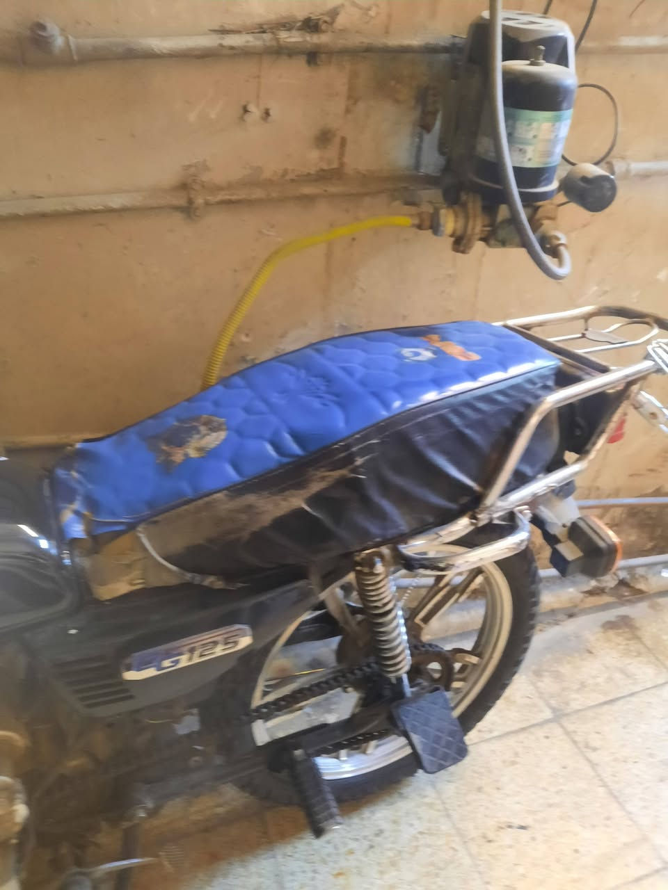 دراجه للبيع خمسه كيركامله مابيه نقص  
مكان الاعظميه كم راغبه خاتون
السعر350 بيه مجال لشراي رقم ***********
