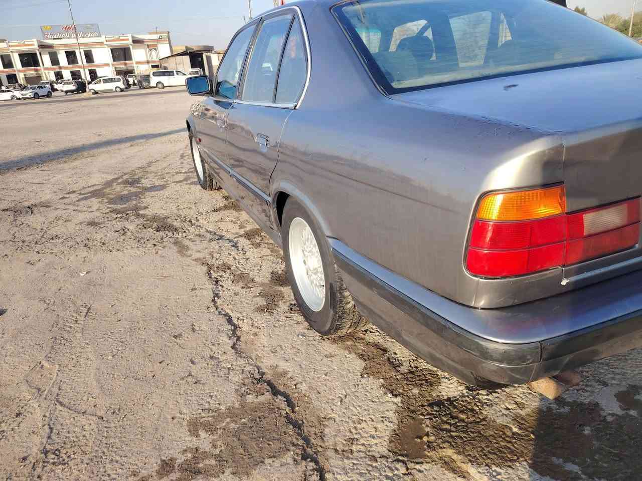 للبيع حجم ٥٢٥
رقم انبار شرط لمداور مالك بلحله

***********
