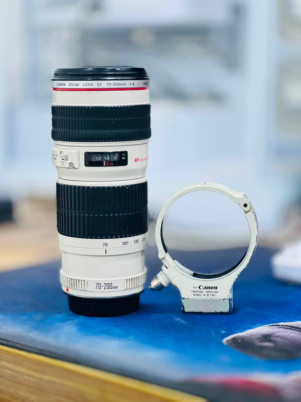 عدسة كانون 70-200 فتحة 4
نضيفه هود دبل مكاني كوت متوفر توصيل لجميع المحافظات 
*********** اتصال 
واتساب ***********
