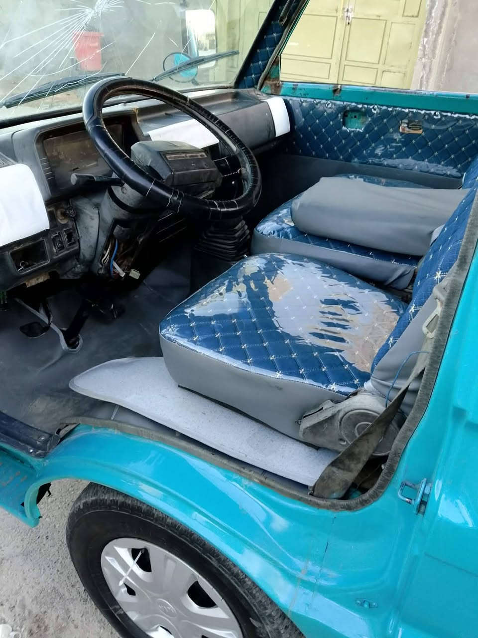 السلام عليكم كيا موديل 94 6 شنقال مكان بغداد المعامل السنويه لل 27 رقم بغداد السعر 40 ***********
