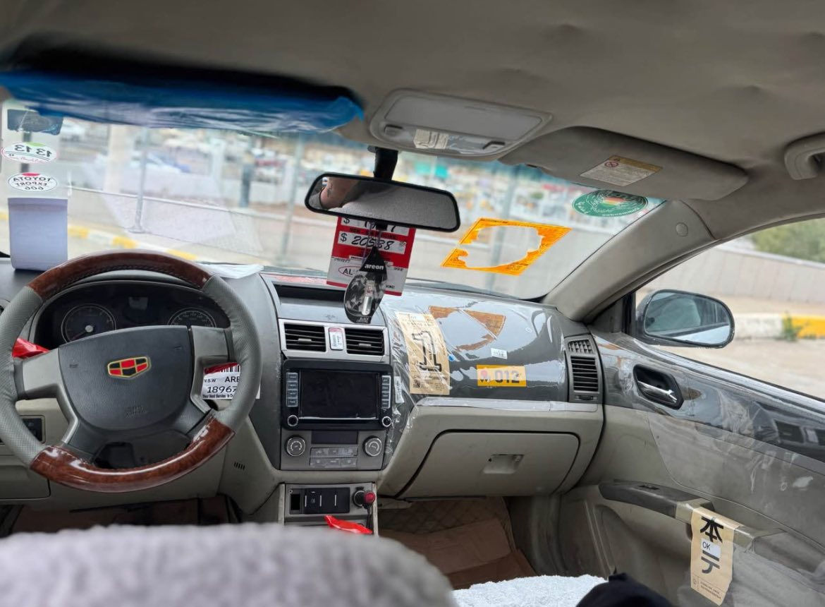 للبيع جيلي موديل ( 2011 ) 
مشروع وطني - دفتر بانزين - محرك كورلا 
گير أوتماتيك - شاشة 
قطع صبغ بدون ضربة 
السعر ( 48 $ ) 

سيارة جديدة - المكان ( كركوك ) 

***********
