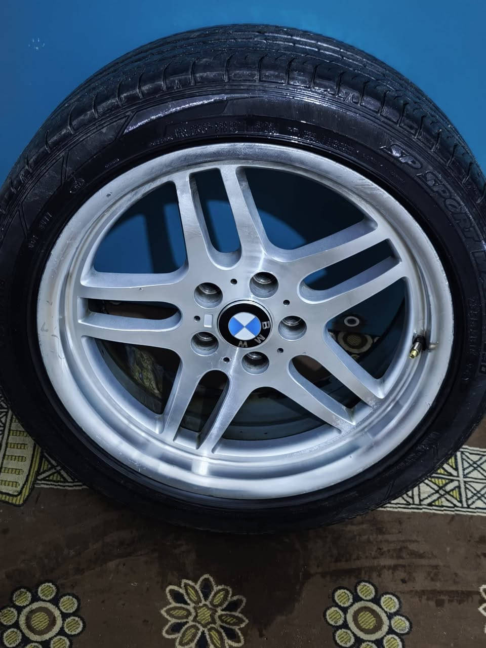 سلام عليكم ويل كب ام حجم 18 بي تخم تاير جديد بي لويل لخلفي بي تصليح م سعر 250 قفل مكان نجف تواصل عن طريق ***********
