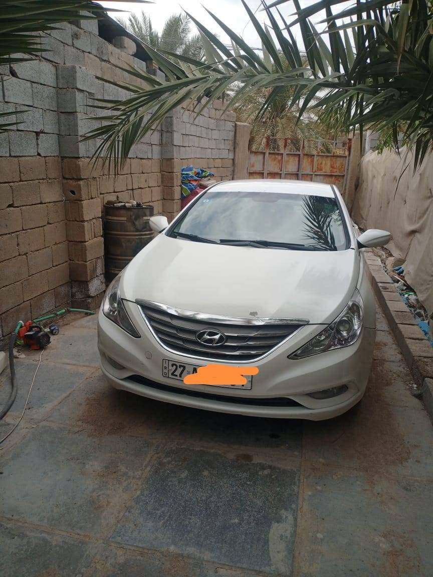 السلام عليكم سوناتا 13 واراد امريكي بيها جاملغ ايسر وبنيد والباقي شوف العين سنوية جديدة رقم انكليزي با اسمي مكينة وكير مكفولات تخم تاير جديد السعر 95 و بيها مجال العنوان بصرة  ***********
