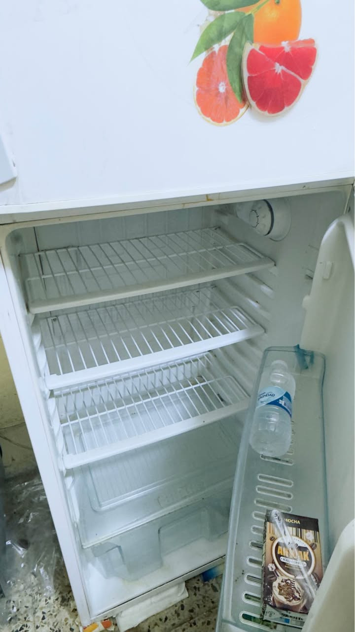 ثلاجه للبيع
شغاله و تبريده سريع وراقي
السعر 125 الف
مكاني المشتل كراج المشتل ***********ح بغداد, العراق
