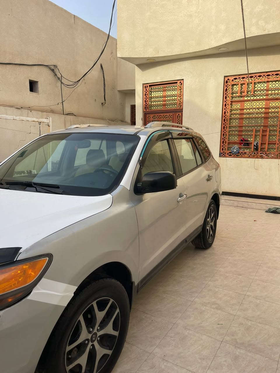 السلام عليكم ادوات ادوات
سنتافي موديل 2011 كصه بجم 
السياره بانزين مكينه 6 سلندر كير مكينه حداده جاهزه من كلشي السياره 7 راكب تبريد 3 قطع 
كشنات كهربائيه تحكم ستيرن تدفئه بالكشنات شاشه تاب ارقام وسنويه اربيل
مكان السياره بصره 
السعر 53
***********
