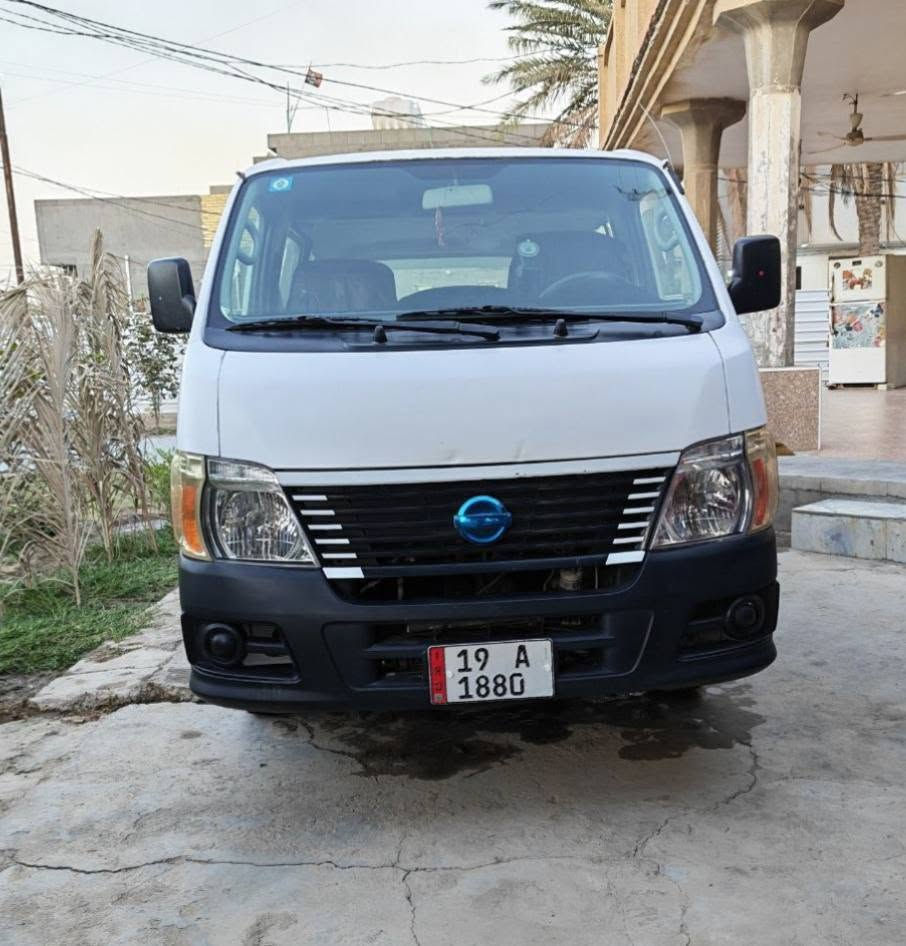 نيسان يورفان ٢٠٠٨ للبيع السيارة مكينة بالجيس ومنضومة تبريد جديد شغل ابو زينب دوشمة كاعية جديدة السعر ١٢٧وبيهة مجال شوية***********
