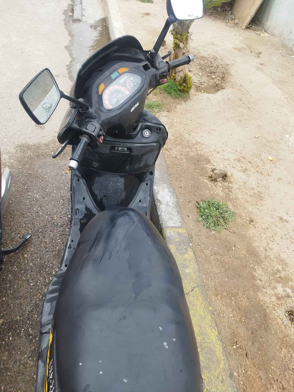 دراجه فراشه 140
كهربائيات شغاله سلف هورن اشاير تاير جديد مكينه ناعمه حلوه 275 وبيه مجال بغداد للاستفسار 
***********
