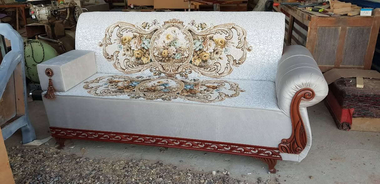 ديوانالسيد ابو محمد
التاميم القادسية
قماش تركي
خشب روسي
بلوك اسود
 شغل حسب الطلب
كادر متخصص للقياس والنقل مجانا
يوجد نظام تقسيط
***********
